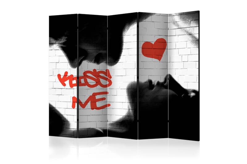 KISS ME Rumsavdelare 225x172 cm - Artgeist sp. z o. o. - Inredning & dekor - Dekor & inredningsdetaljer - Rumsavdelare