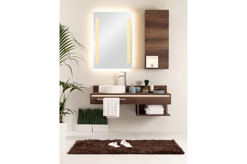 LINA Spegel med LED-belysning 50x70cm - Mirrors and more - Inredning & dekor - Speglar - Badrumsspegel