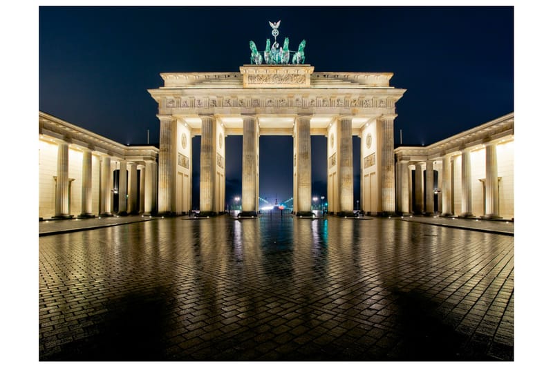 FOTOTAPET Brandenburger Tor På Natten 250x193 - Artgeist sp. z o. o. - Inredning & dekor - Väggdekor - Tapeter & tapettillbehör - Fototapeter