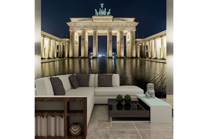 FOTOTAPET Brandenburger Tor På Natten 450x270 - Artgeist sp. z o. o. - Inredning & dekor - Väggdekor - Tapeter & tapettillbehör - Fototapeter