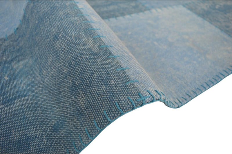 GESSLICK CREEK Matta 160x230 cm Blå/Flerfärgad - D-Sign - Små mattor - Handvävda mattor - Mattor - Stora mattor