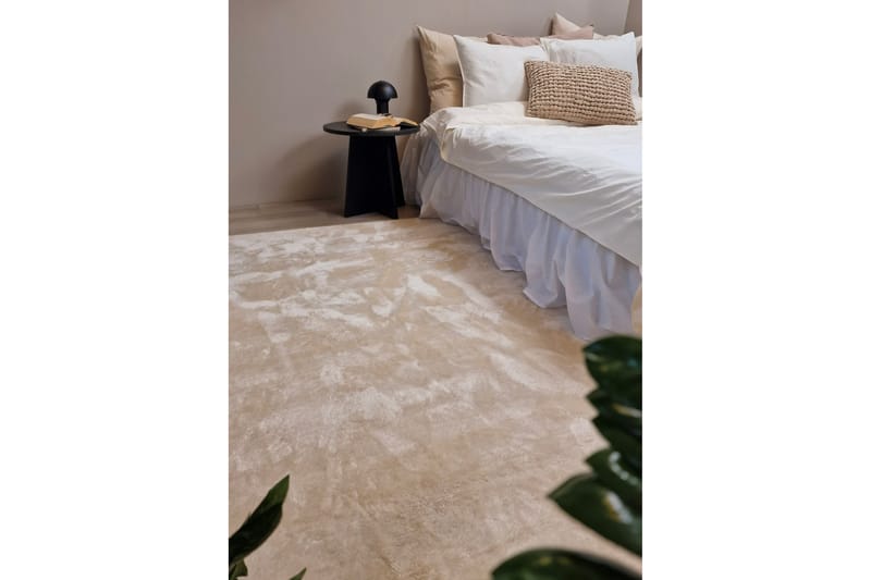 Nirvana Ryamatta 140x200 cm Beige - Textilier & mattor - Mattor - Modern matta - Ryamattor